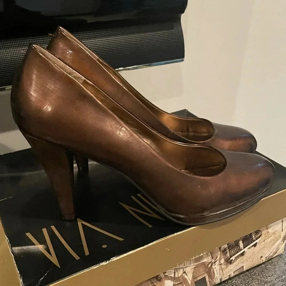 via neroli shoes bronze- size 7.5 - Picture 2 of 7